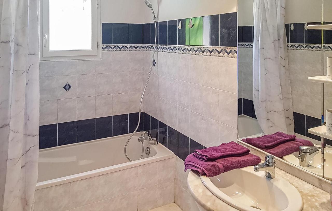 Stunning Home In Salles Daude With Wifi Exterior foto